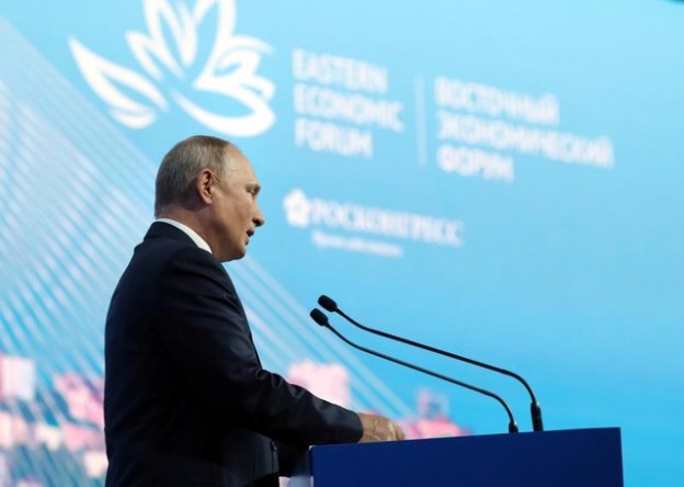 Russian President Vladimir Putin delivers a speech during a plenary session of the Eastern Economic Forum in Vladivostok, Russia September 5, 2019. Sputnik/Mikhail Klimentyev/Kremlin via REUTERS  ATTENTION EDITORS - THIS IMAGE WAS PROVIDED BY A THIRD PARTY. - RC1516410640