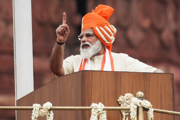 Indian Prime Minister Narendra Modi addresses the nation during Independence Day celebrations at the historic Red Fort in Delhi, India, August 15, 2020. REUTERS/Adnan Abidi - RC24EI9LGTHZ